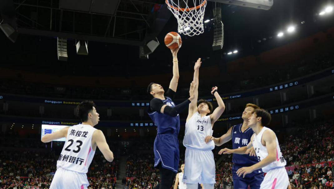 关键时刻山东男篮调整名单以备欧篮联；回应争议环节打磨；气氛紧张；心理建设被强调的简单介绍-开元中国官网